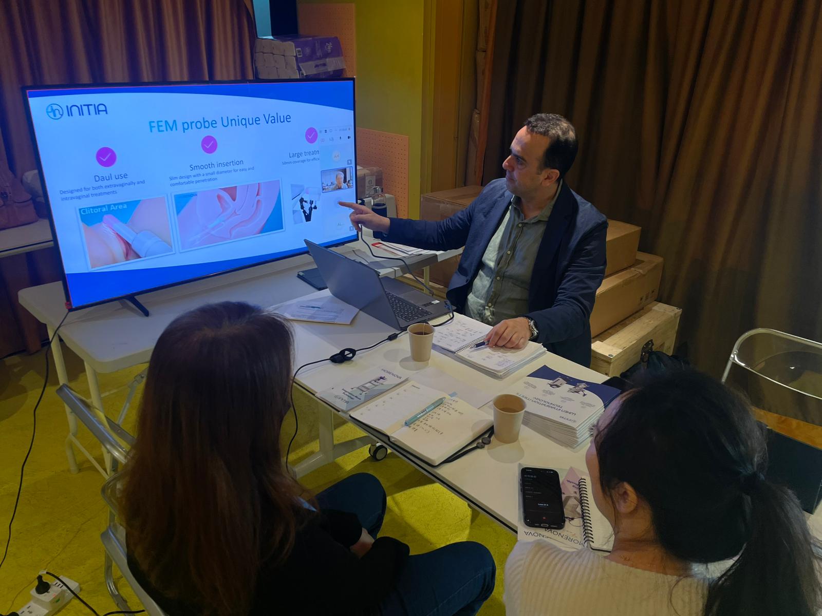 Morenova in hongkong